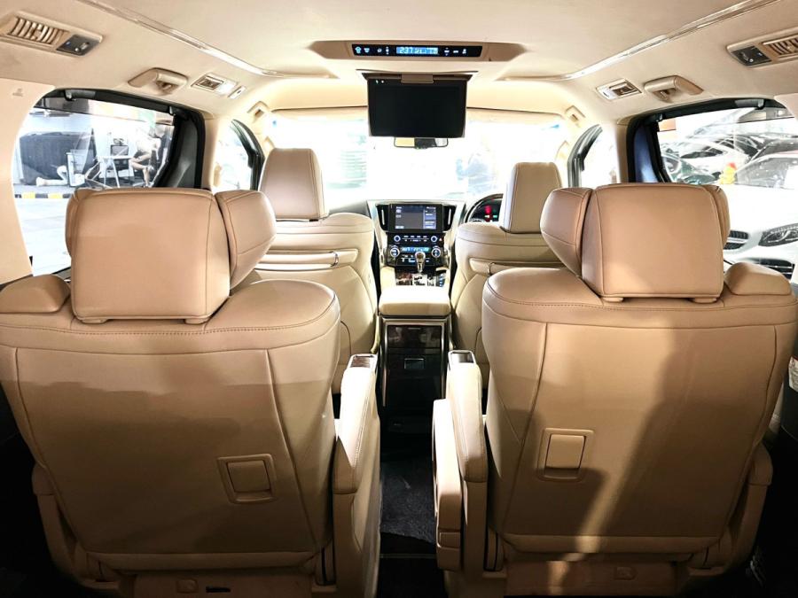 Alphard 2.5 Hybrid - Image 11