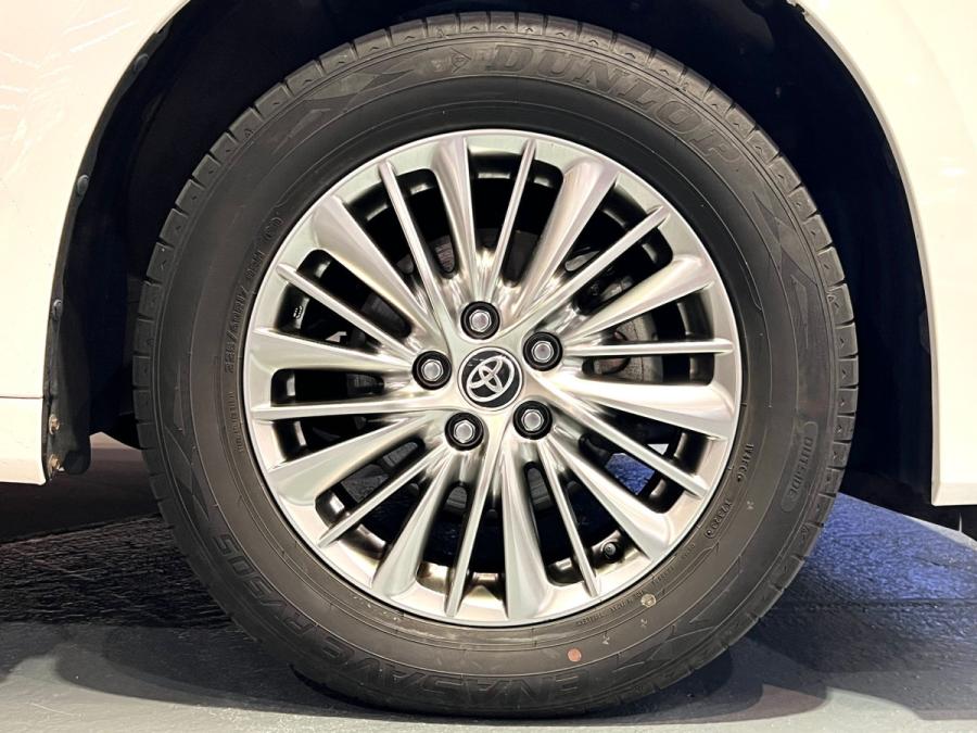 Alphard 2.5 Hybrid - Image 16