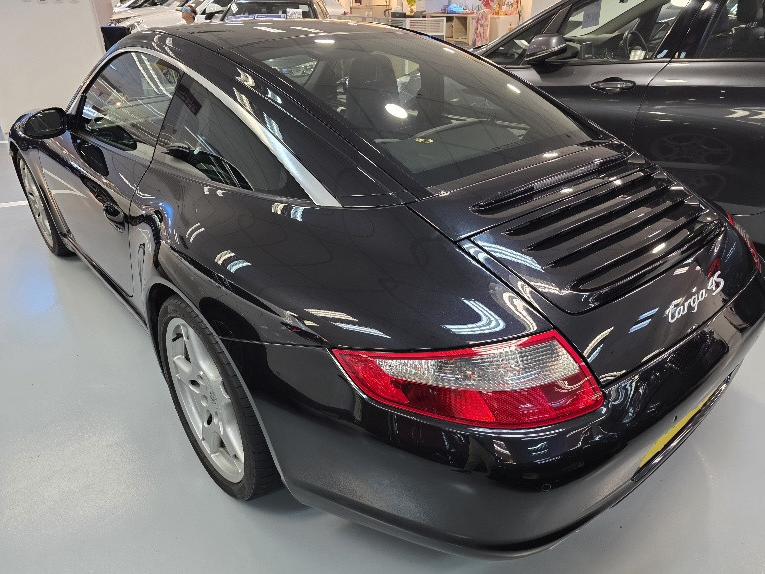 911 997 TARGA 4S - Image 12