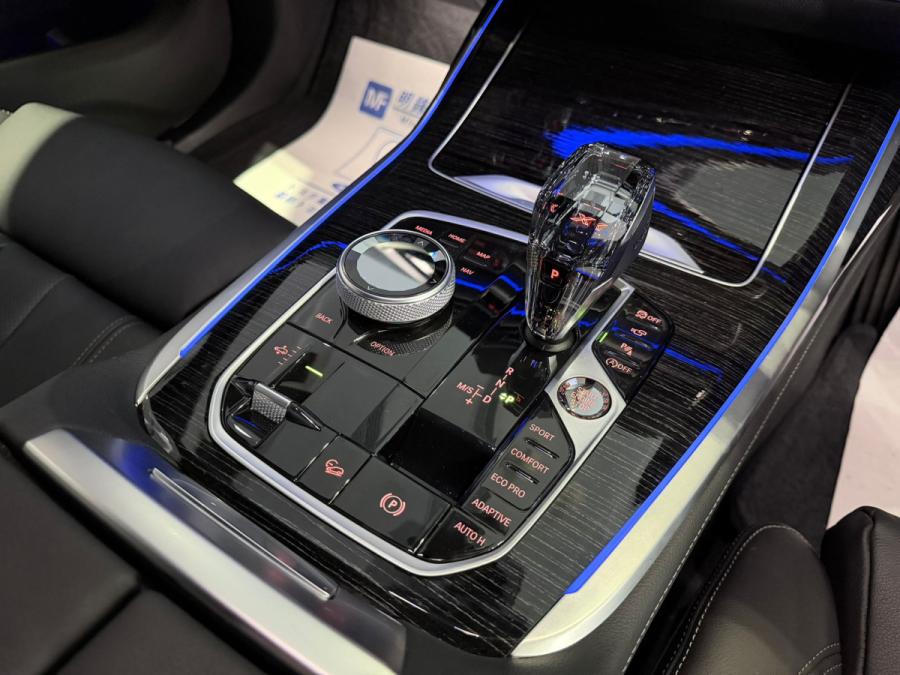 X7 xDrive40IA 6-Seater M sport Edition - Image 5