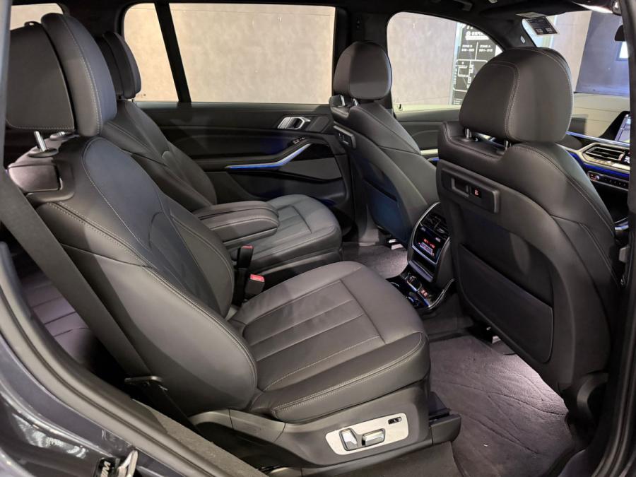 X7 xDrive40IA 6-Seater M sport Edition - Image 7