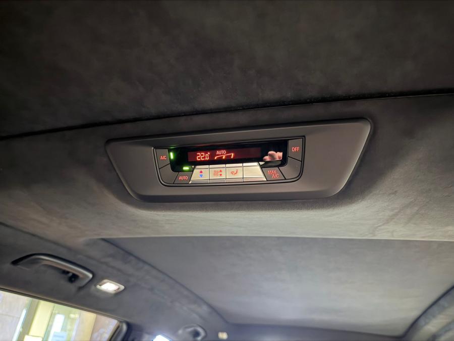 X7 xDrive40IA 6-Seater M sport Edition - Image 10