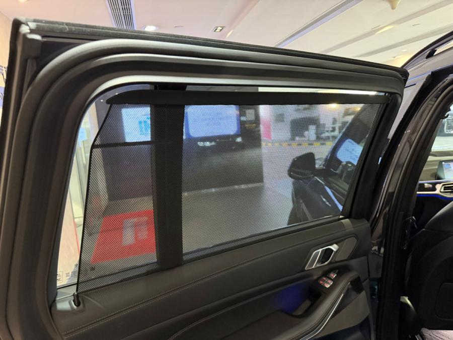 X7 xDrive40IA 6-Seater M sport Edition - Image 11