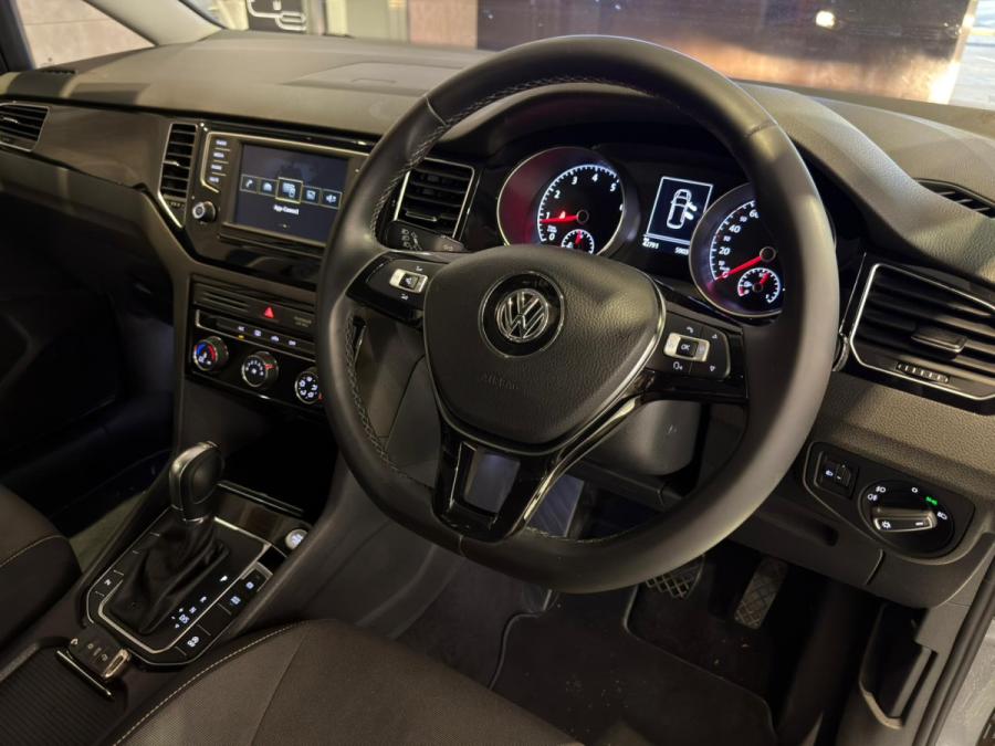 Golf Sportsvan 230 TSI Life - Image 4