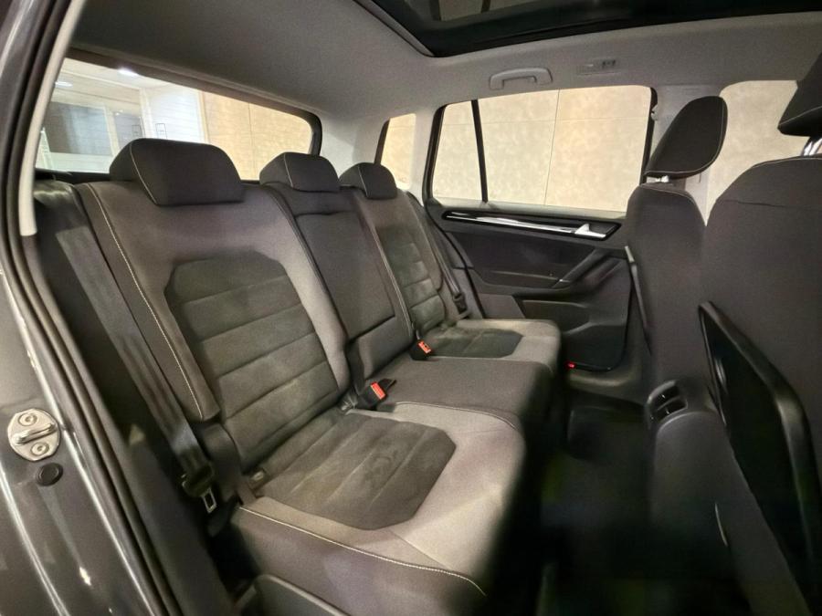Golf Sportsvan 230 TSI Life - Image 6