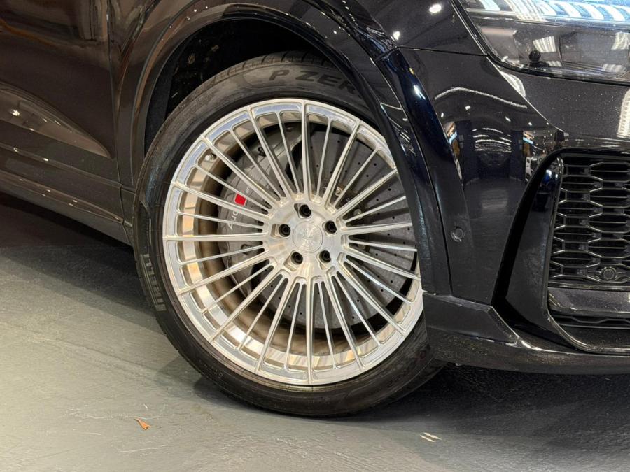 RS Q8 Quattro - Image 5