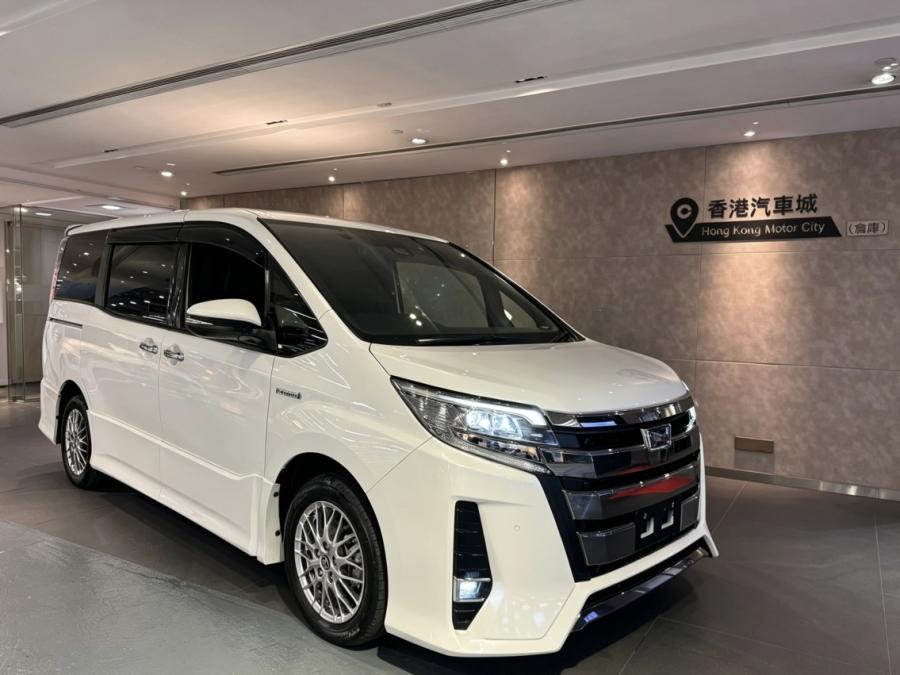 TOYOTA 豐田 NOAH HYBRID