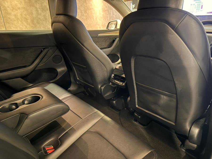 MODEL Y RWD - Image 5