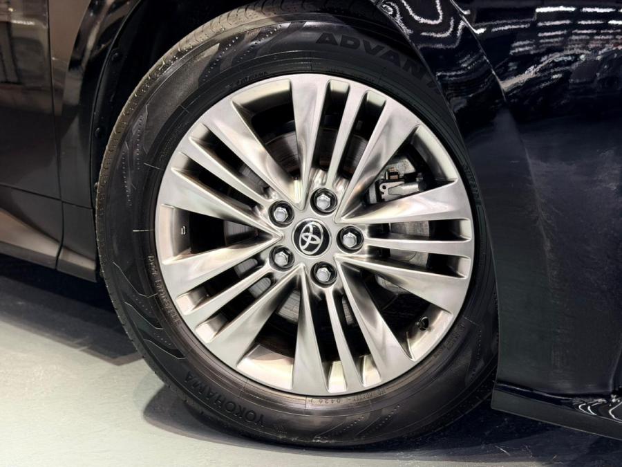 Alphard 2.5 - Image 3
