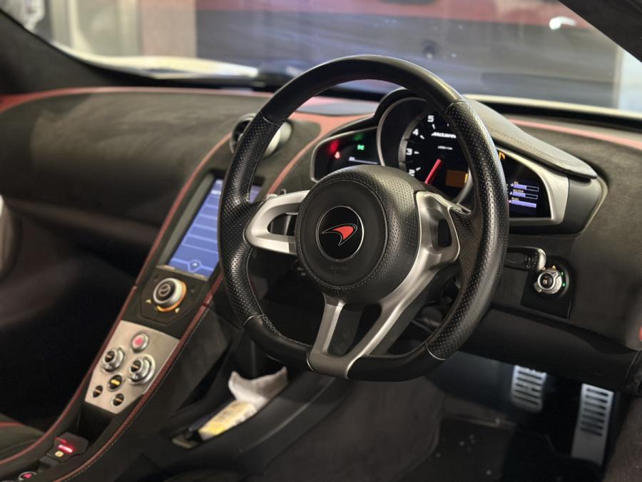 MP4-12C (650s) - Image 2