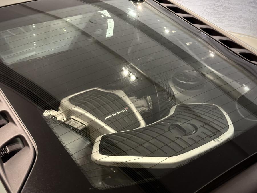 MP4-12C (650s) - Image 4