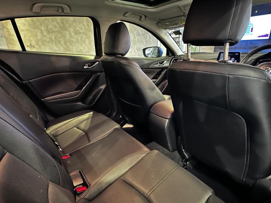MAZDA3 GVC 1.5 I-PLUS - Image 9