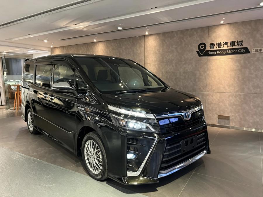 TOYOTA VOXY HYBRID FACELIFT ZS