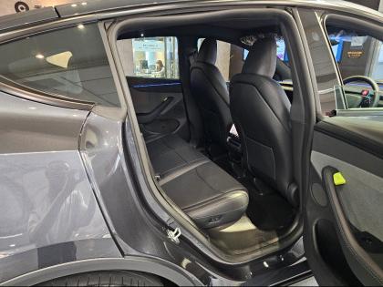 MODEL Y RWD - Image 5