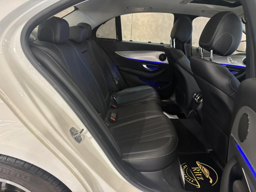 E200 - Image 7