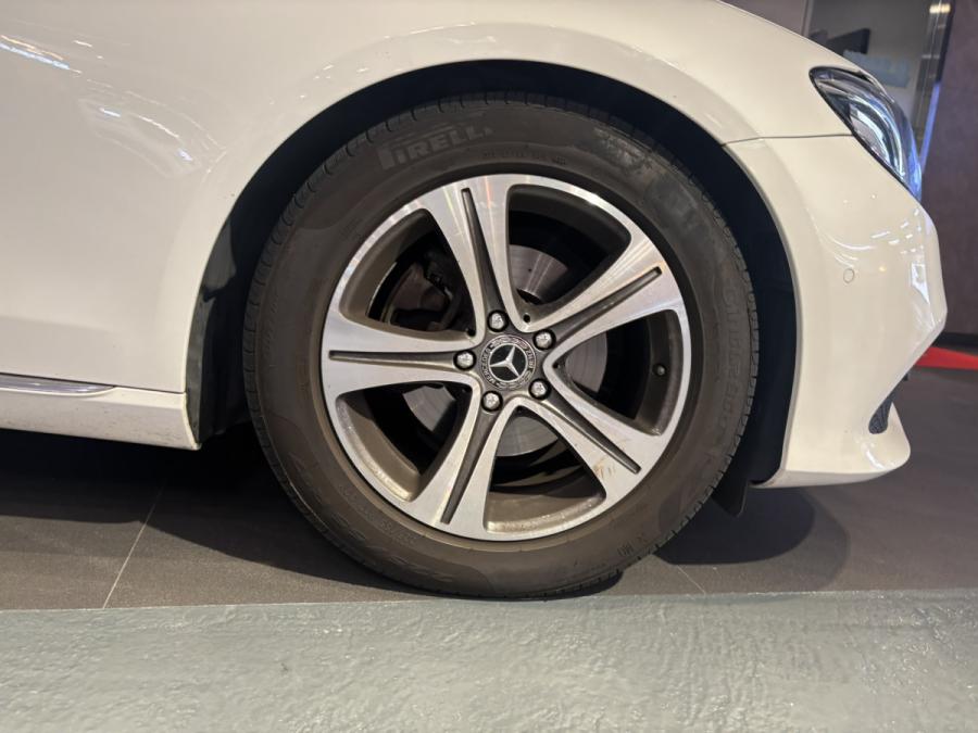 E200 - Image 10