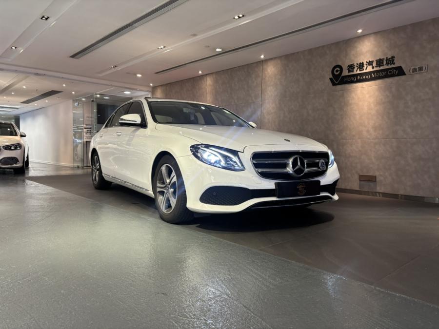 MERCEDES-BENZ E200