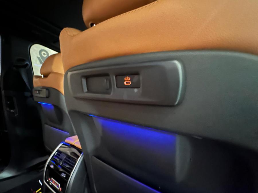 X5 XDRIVE40IA 7-Seater M Sport ED (G05) - Image 12