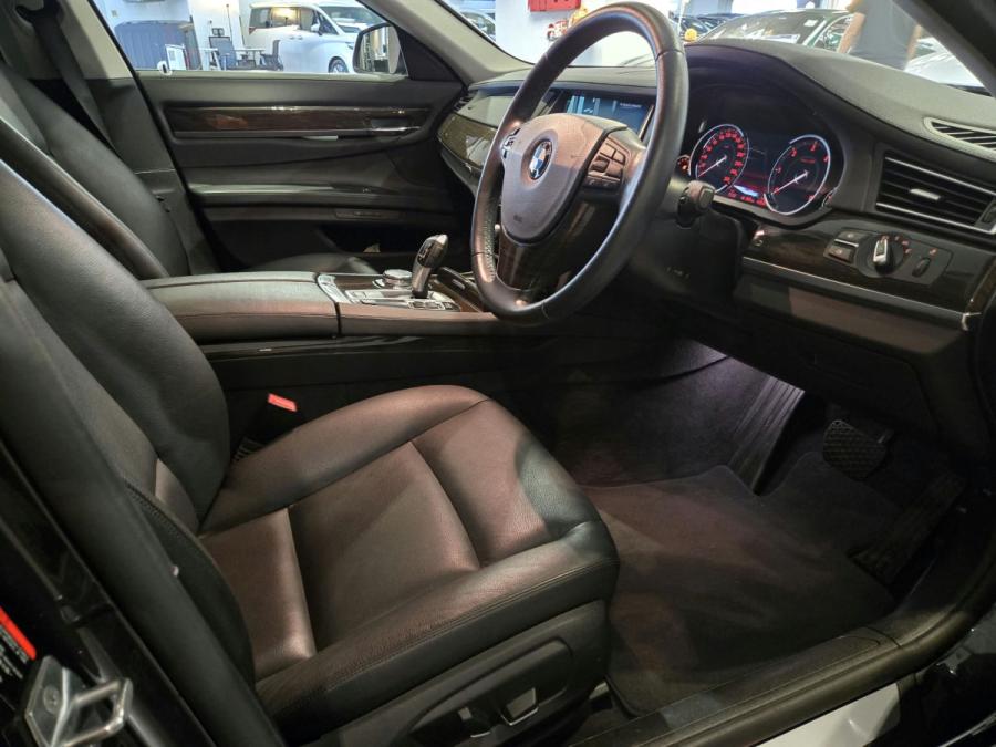730LD - Image 3