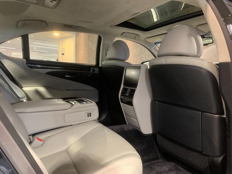 LS460 (L5) LWB - Image 5