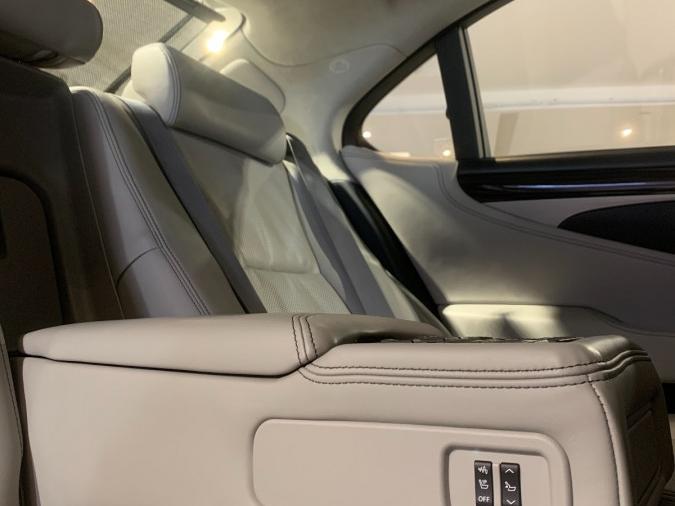 LS460 (L5) LWB - Image 7