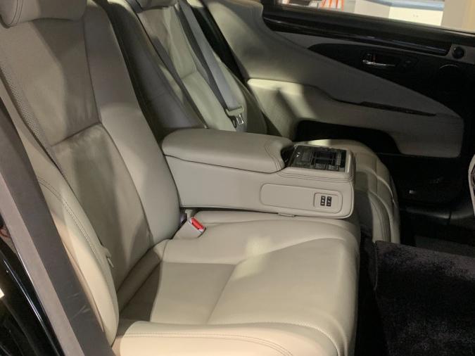 LS460 (L5) LWB - Image 6