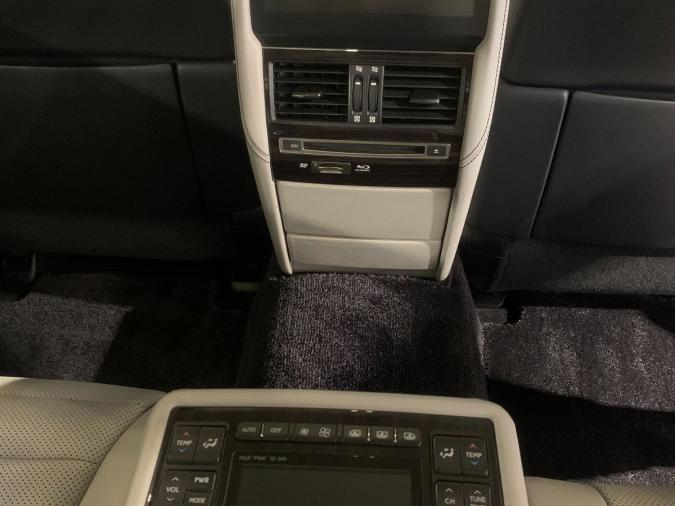 LS460 (L5) LWB - Image 9