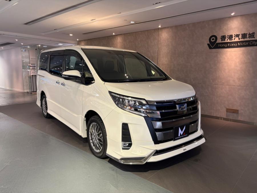 TOYOTA NOAH HYBRID WXB MODELLISTA