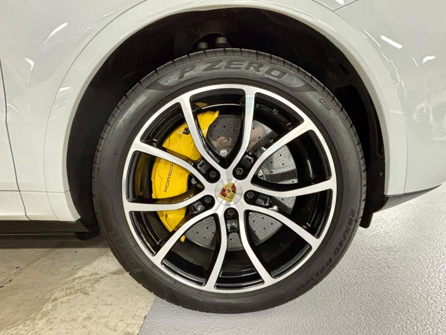 Cayenne turbo V8 4.0 550匹 行貨 - Image 2