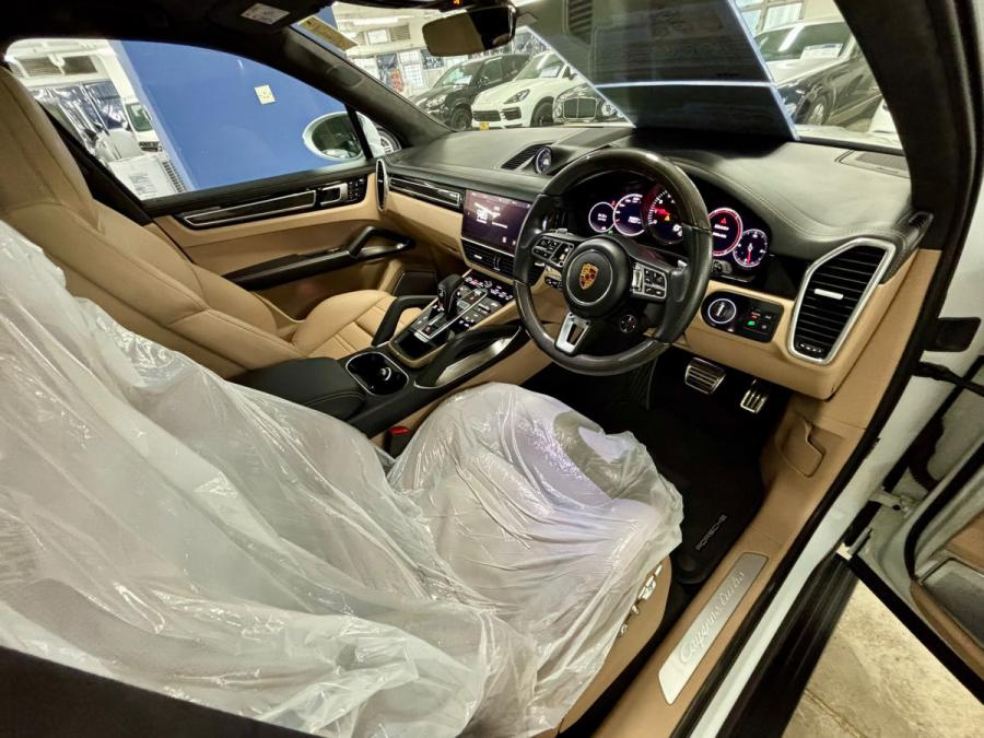 Cayenne turbo V8 4.0 550匹 行貨 - Image 4