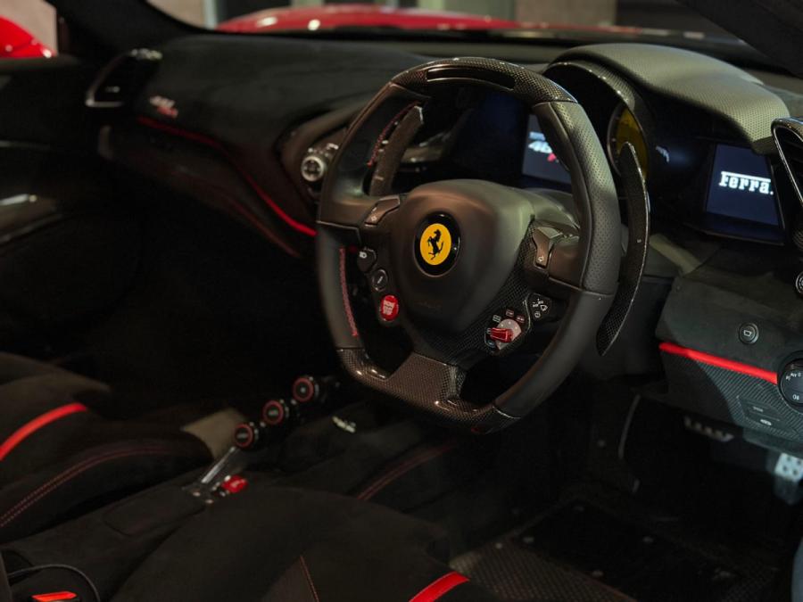 488 Pista - Image 9