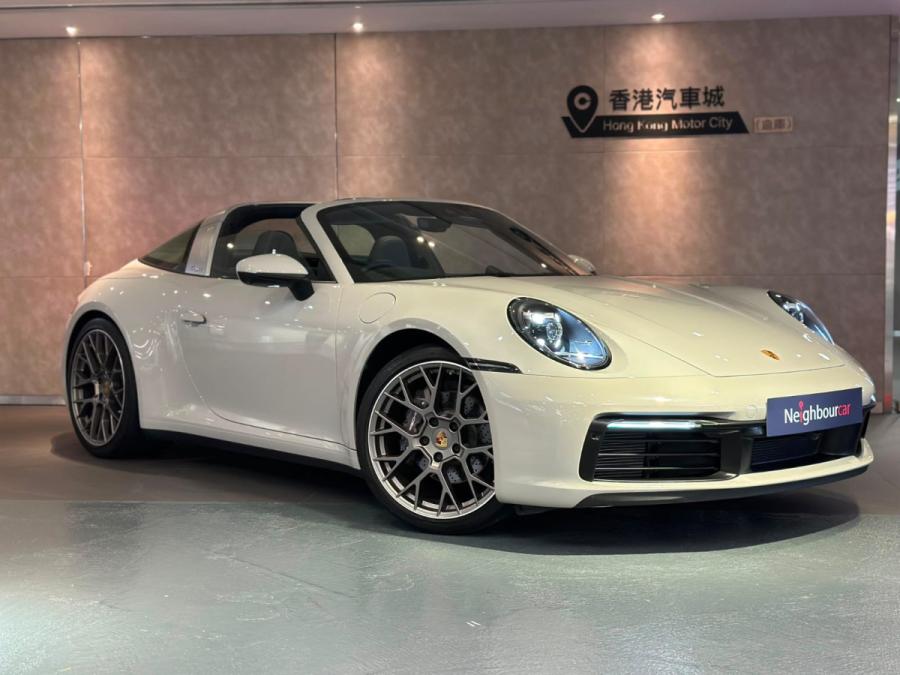 PORSCHE 911 992 Targa 4