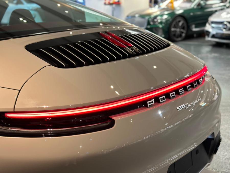 911 992 Targa 4 - Image 4