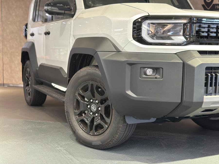 Land Cruiser FJ - Image 7