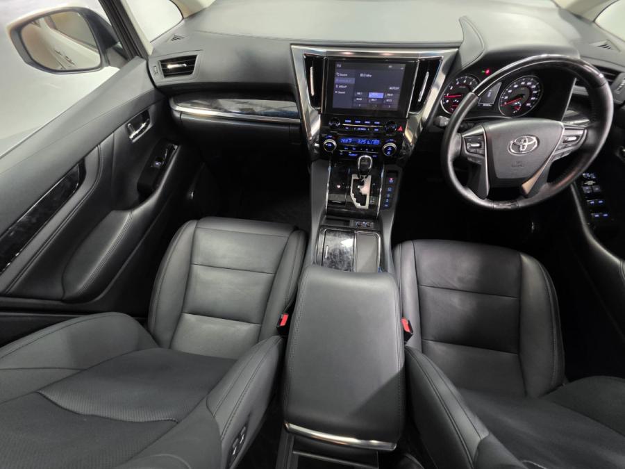 ALPHARD 3.5 V6 FACELIFT - Image 3