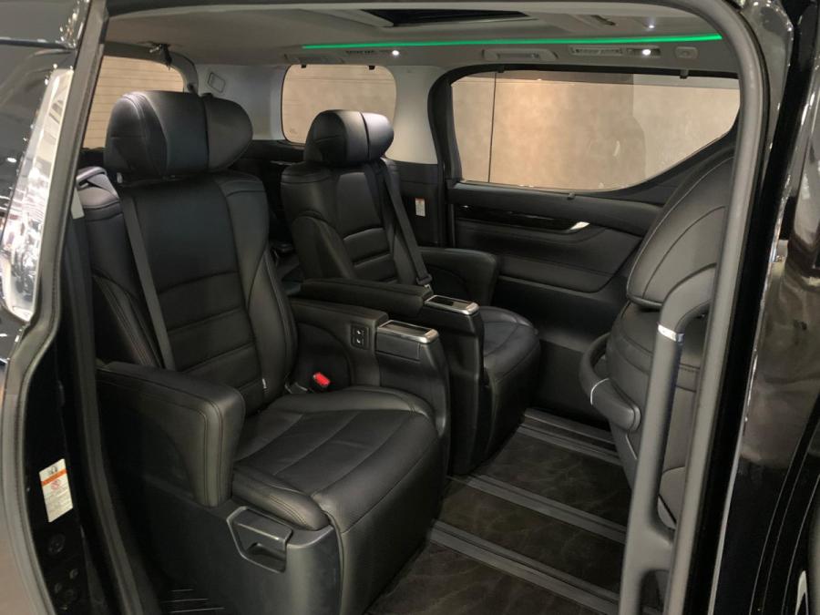 VellFire 3.5 V6 - Image 4