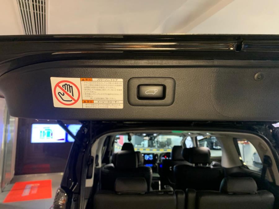 VellFire 3.5 V6 - Image 8