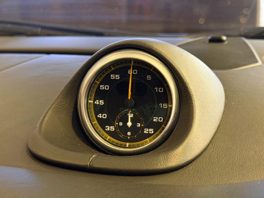 911 GT2 - Image 12