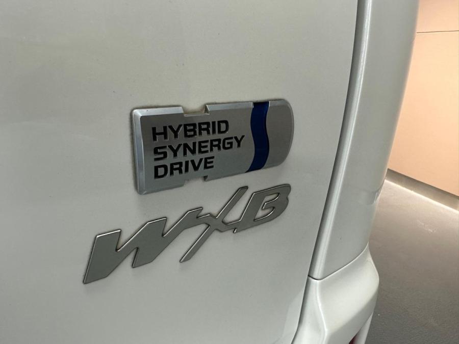 NOAH HYBRID 1.8 WXB - Image 7