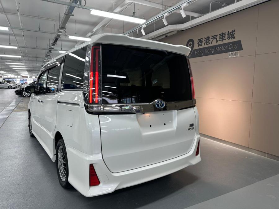 NOAH HYBRID 1.8 WXB - Image 9