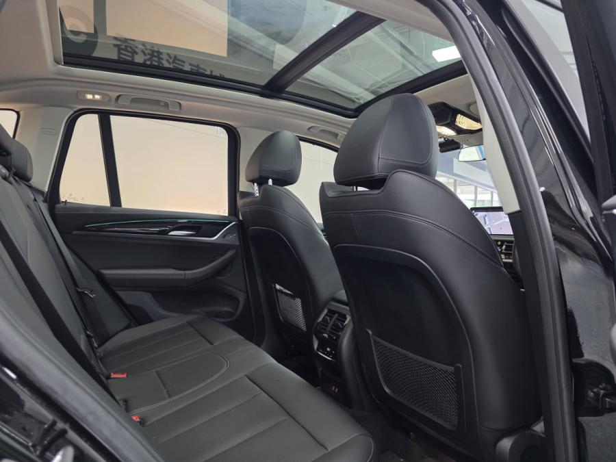 THE NEW X3 XDRIVE20IA - Image 7