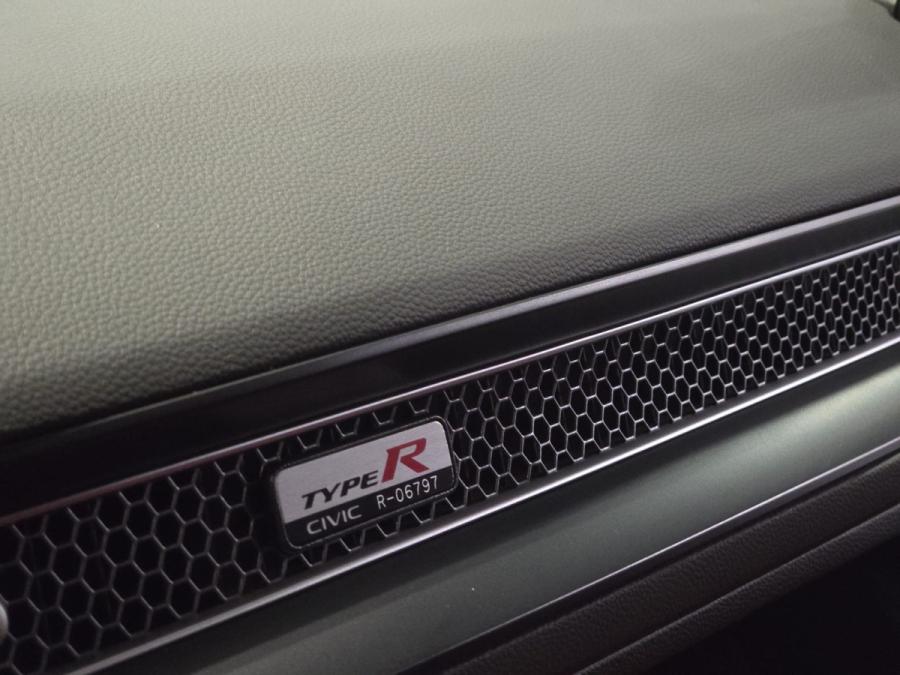 FL5 Type R - Image 7
