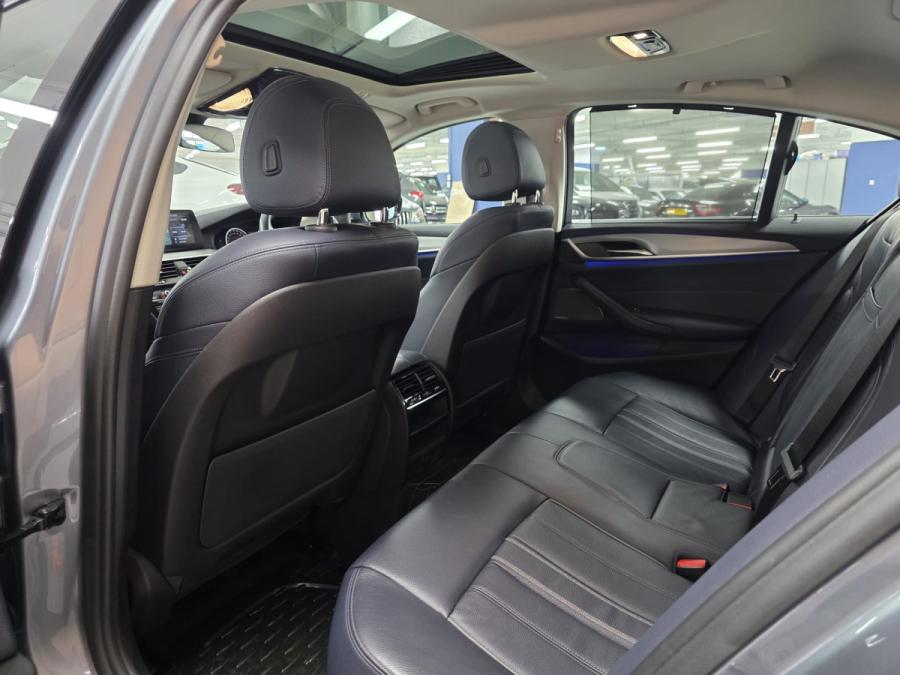 520IA SPORT - Image 8