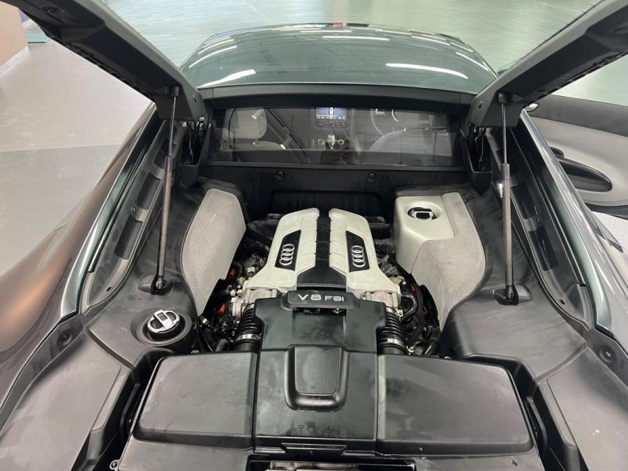 R8 V8 QUATTRO FACELIFT - Image 6