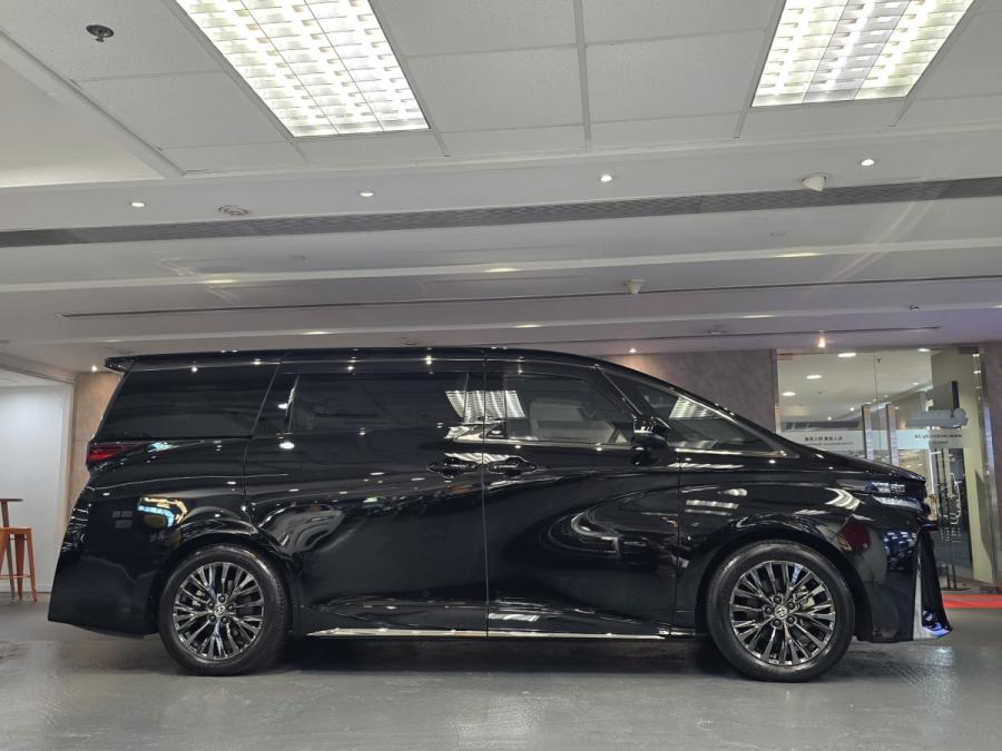 VELLFIRE 2.5 HYBRID - Image 2