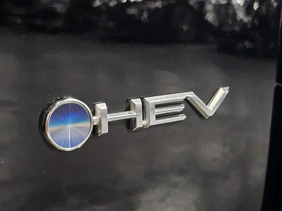 VELLFIRE 2.5 HYBRID - Image 11