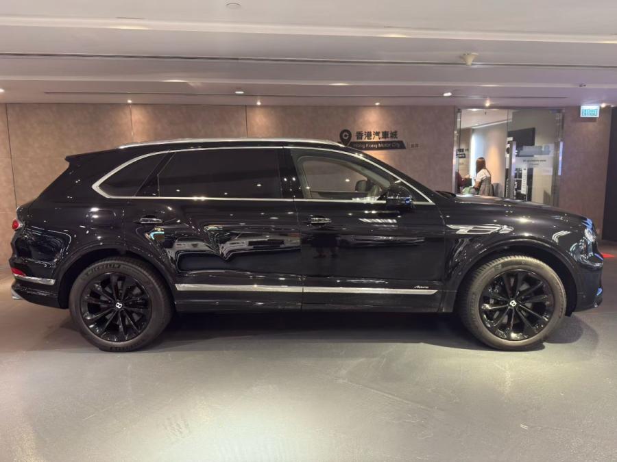 Bentayga V8 EWB - Image 2