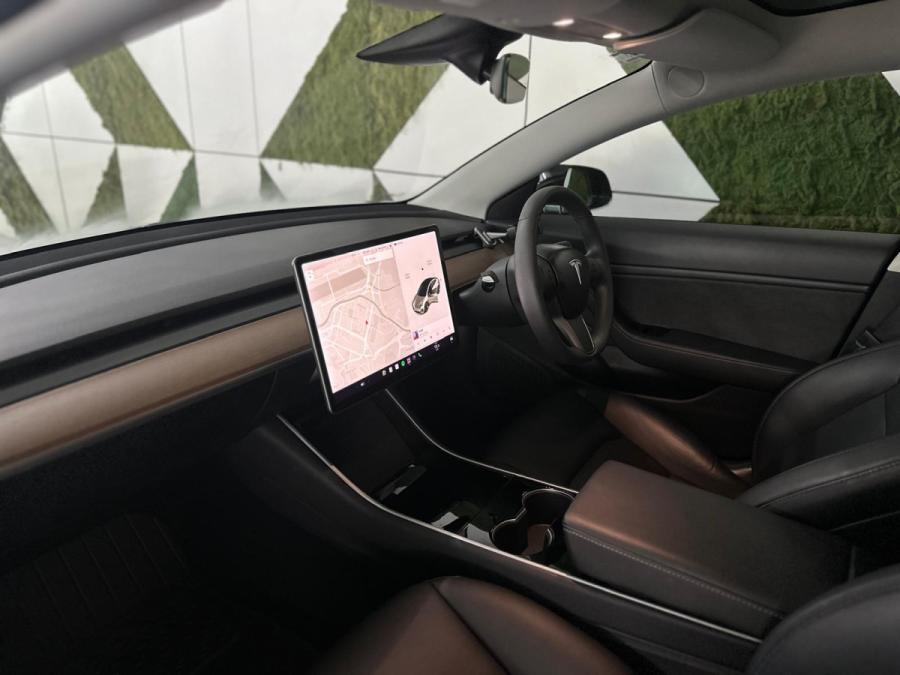 MODEL 3 SR Plus - Image 9