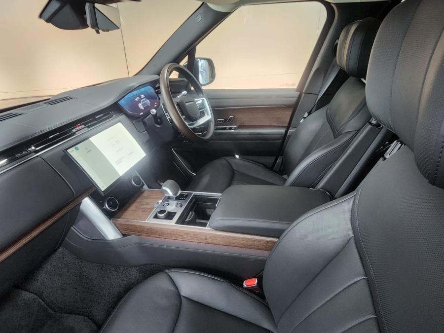 RANGE ROVER P510E - Image 9