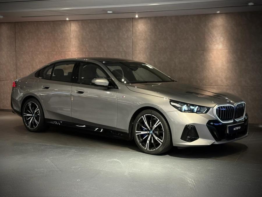 BMW I5 EDRIVE40 M SPORT EDITION